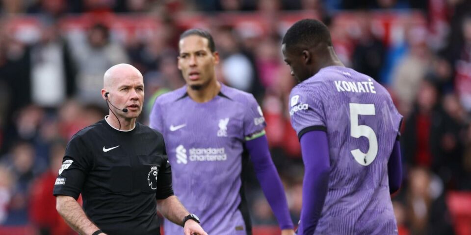 La Premier manda a la ‘nevera’ al árbitro del Nottingham-Liverpool