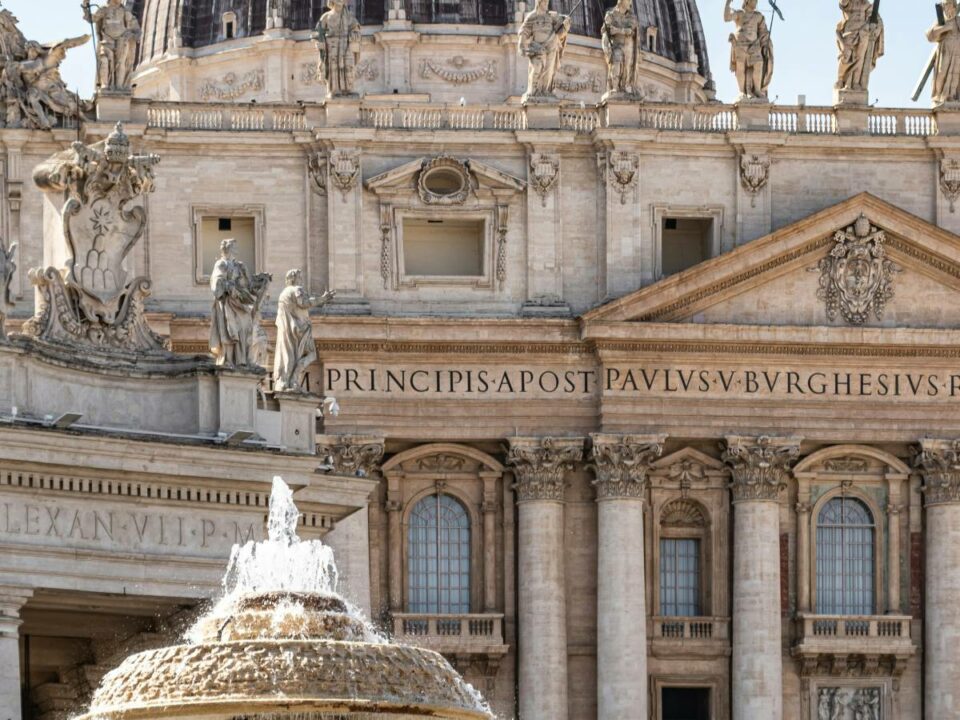 Licenziata dopo 34 anni e suora fa causa al Vaticano: la richiesta choc – ilGiornale.it